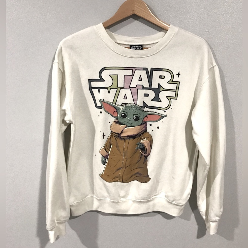 Star Wars Womens sweatshirt Size M Yoda character